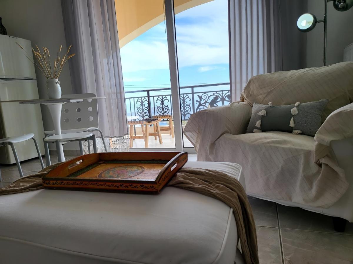 Azoiros Place Апартаменты *